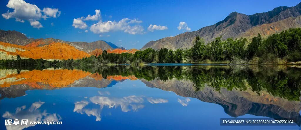 宁静山水湖景风光图
