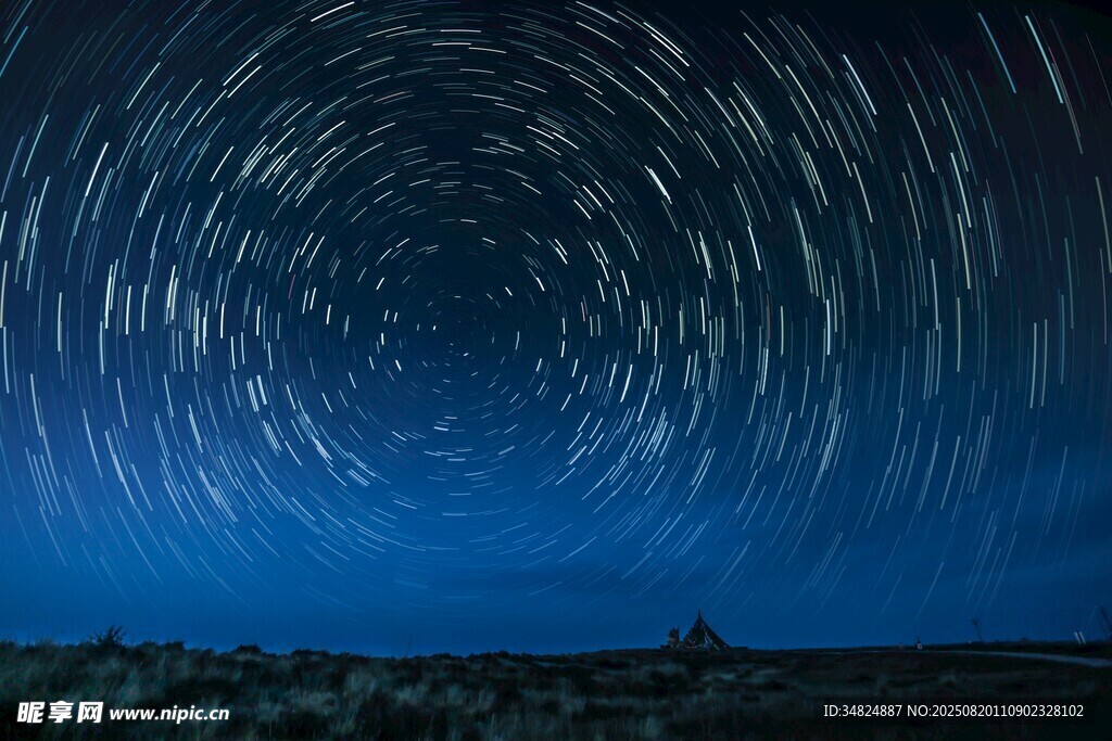 夜空星轨静谧梦幻之景