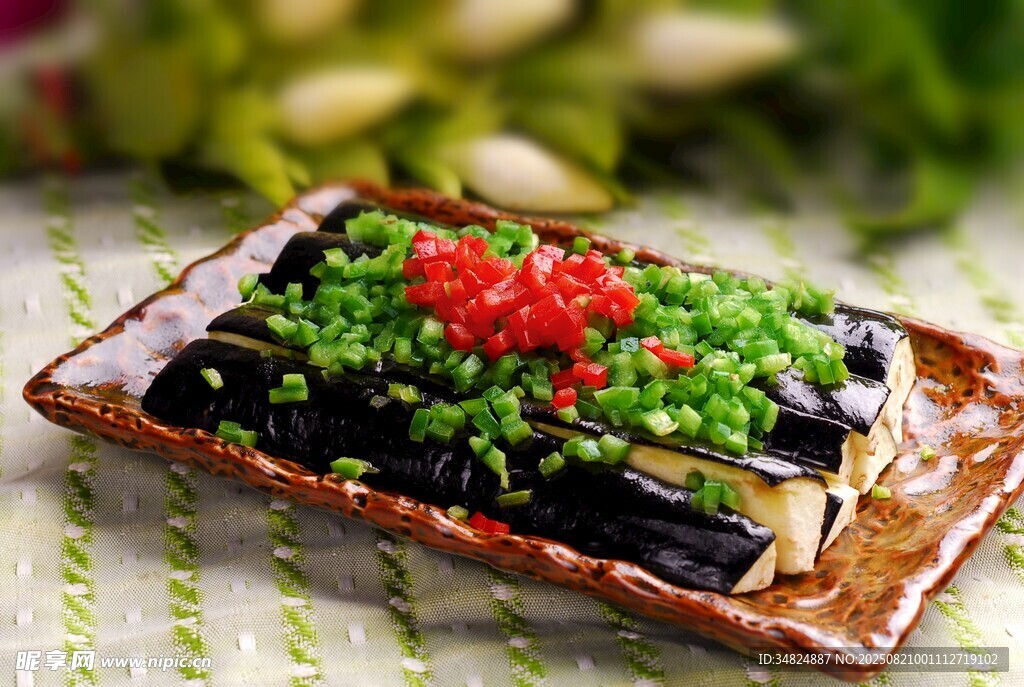 美味葱香蒸茄子