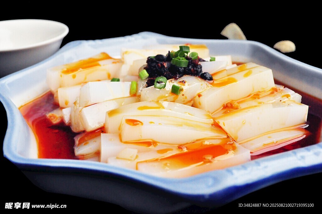 红油凉拌米豆腐