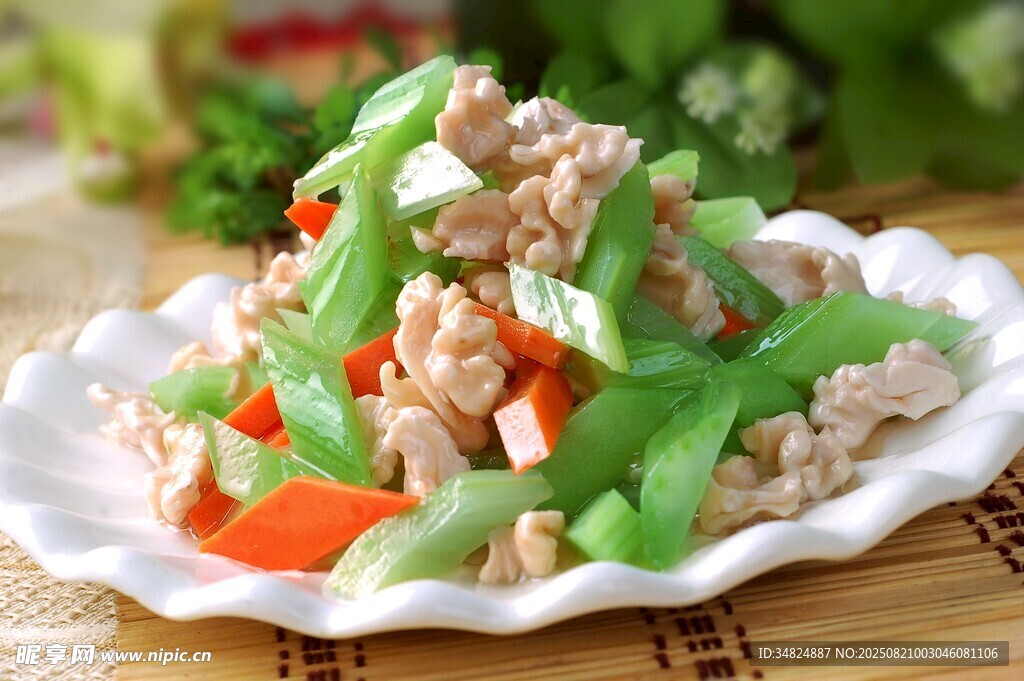 青椒胡萝卜炒肉丝