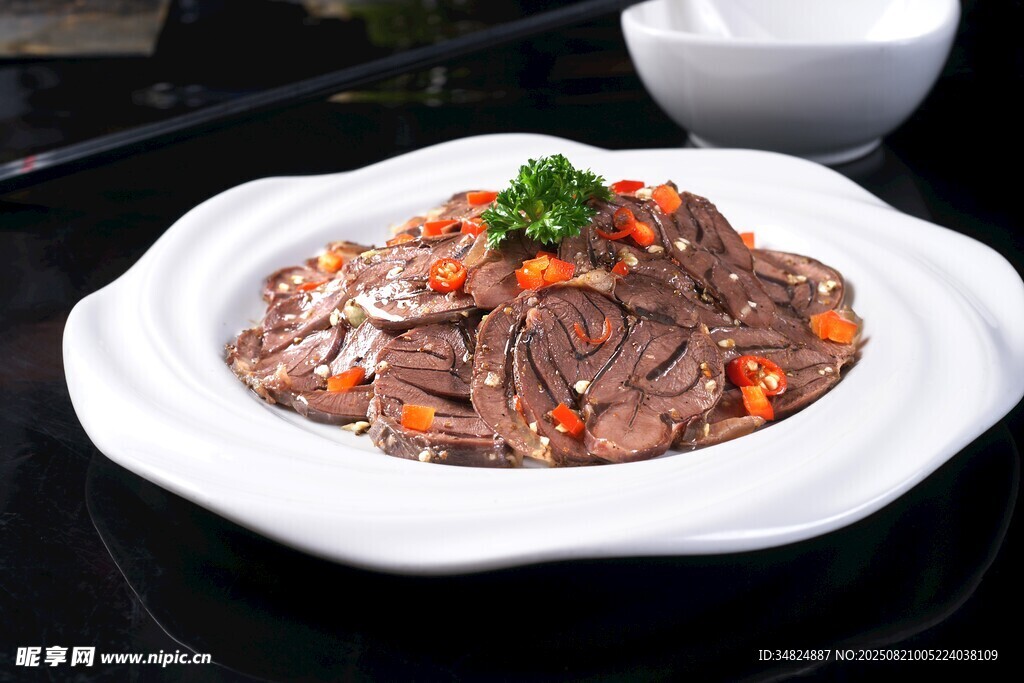 美味凉拌牛肉片