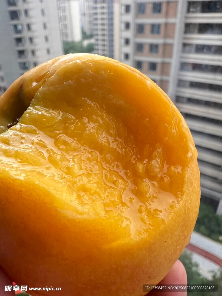 香甜多汁的美味黄桃果肉