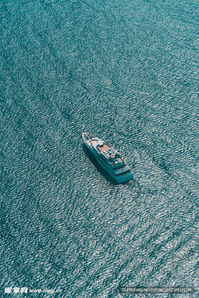 海上孤舟