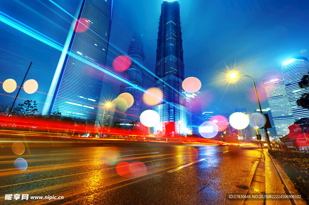 城市雨夜街景绚丽灯光