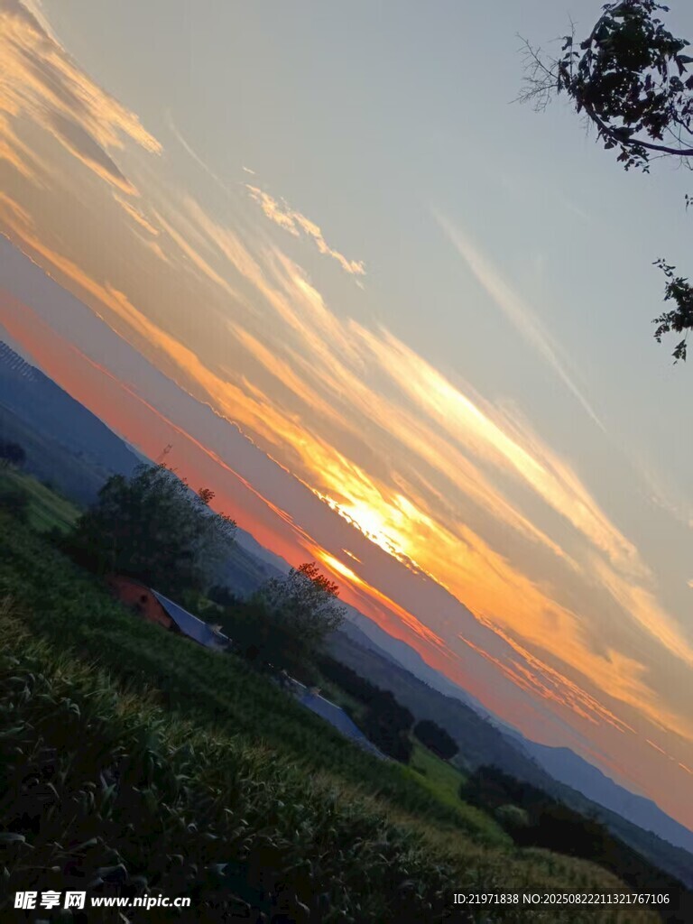 乡村日落美景