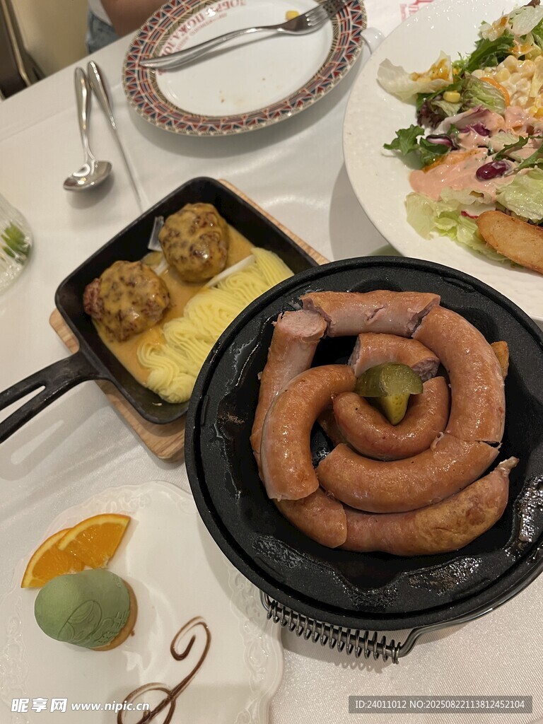 美味西餐香肠等美食组合