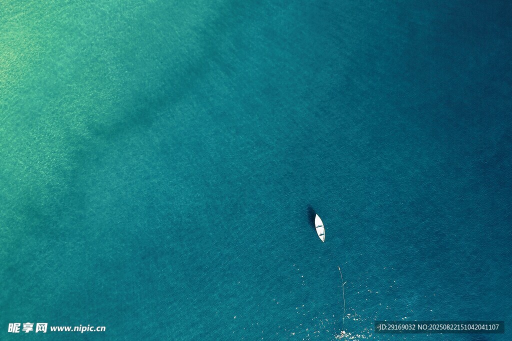 海上孤舟