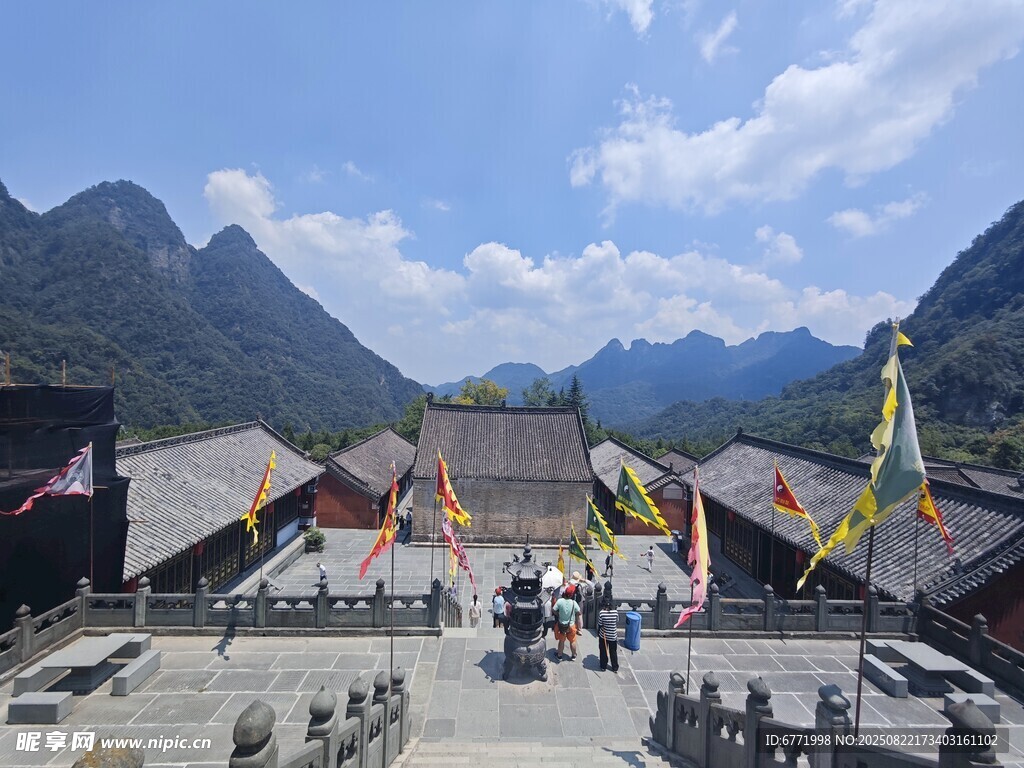 武当山 金顶