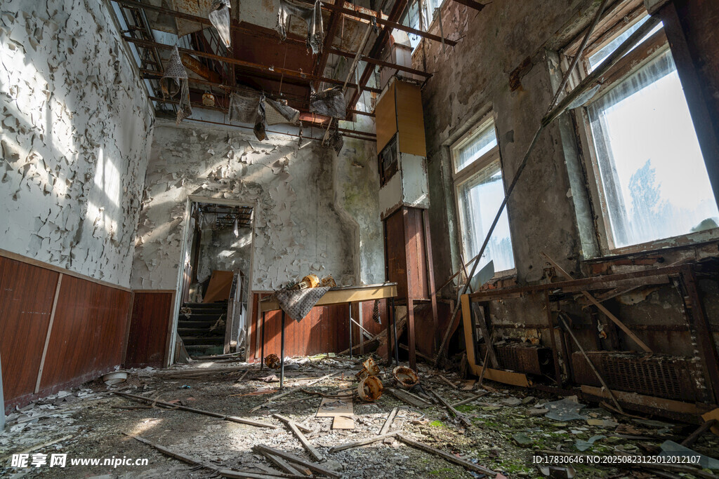 破旧房屋