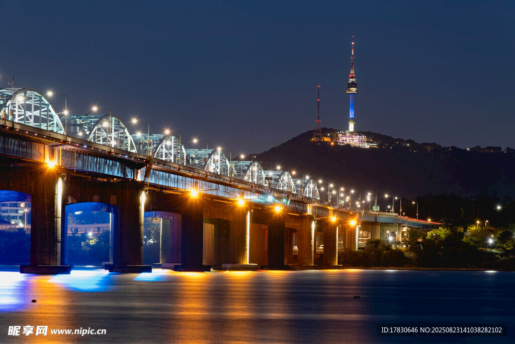 汉江大桥夜景璀璨