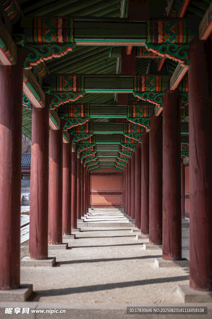 中式长廊古建筑景观