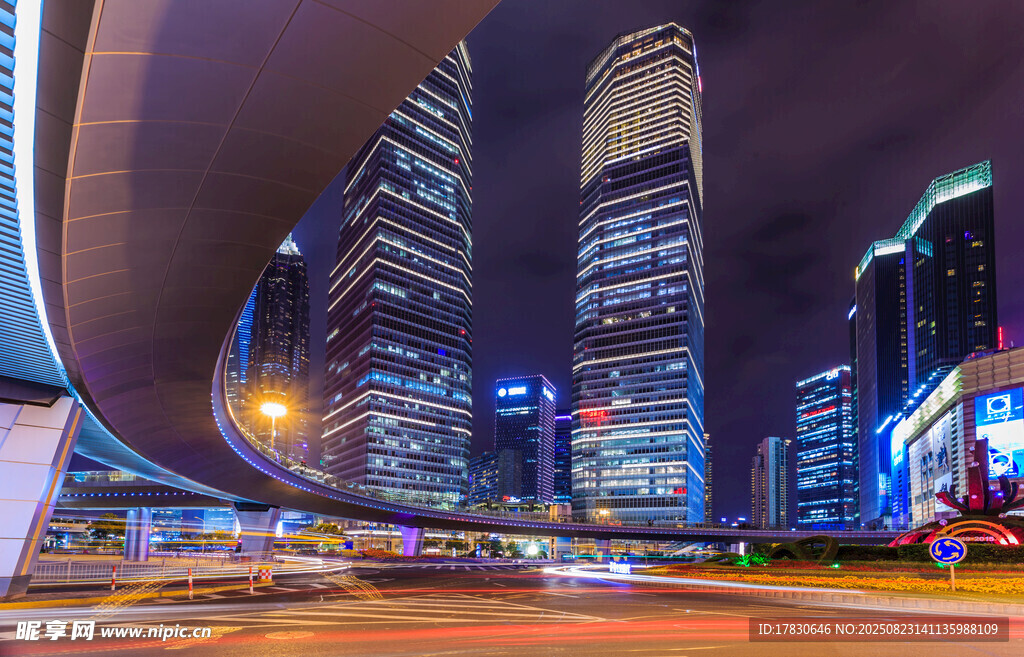 都市璀璨夜景