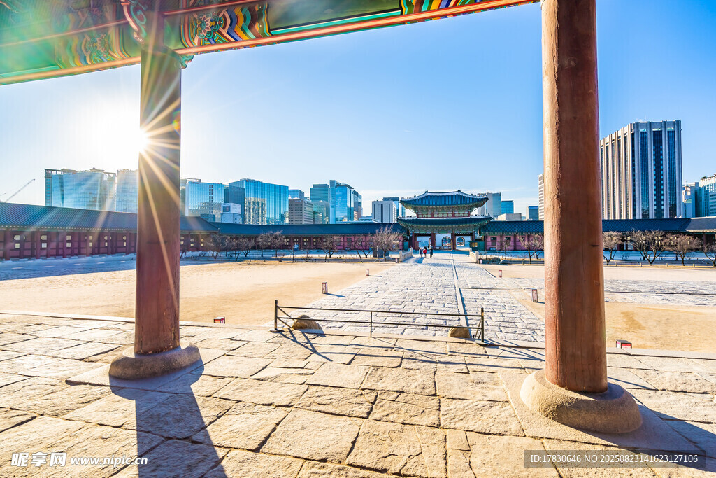 城市河畔阳光景观