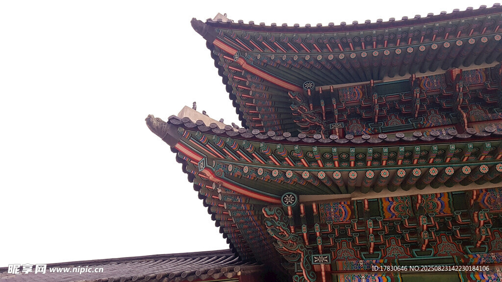 中式古建筑屋顶一角
