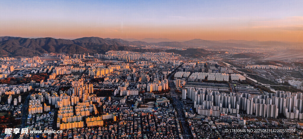城市黄昏全景俯瞰