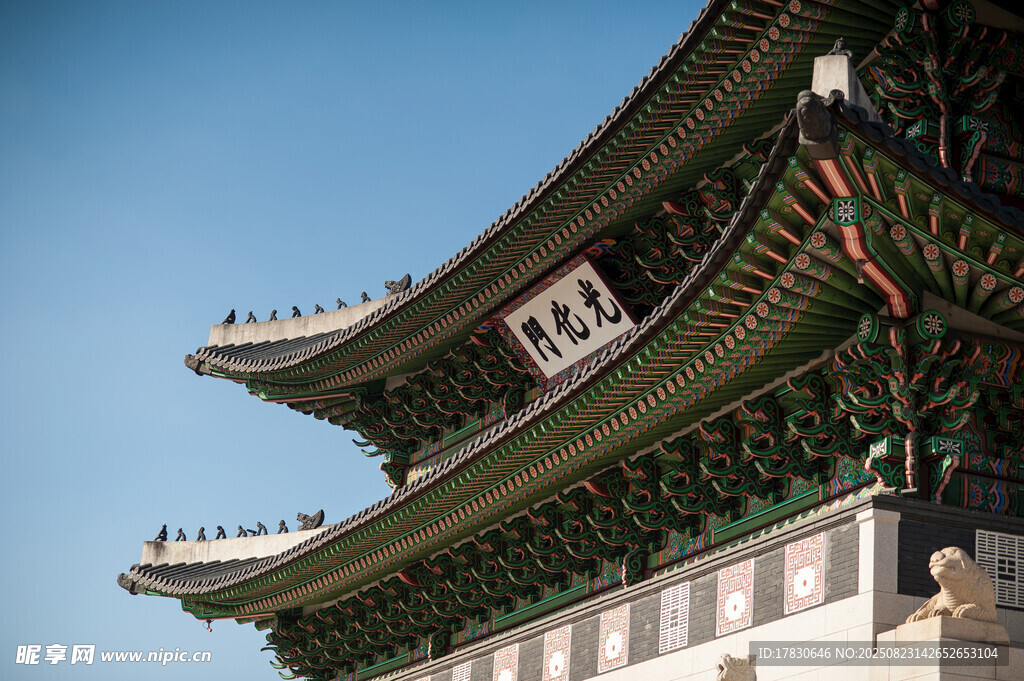 韩国传统建筑屋顶特写