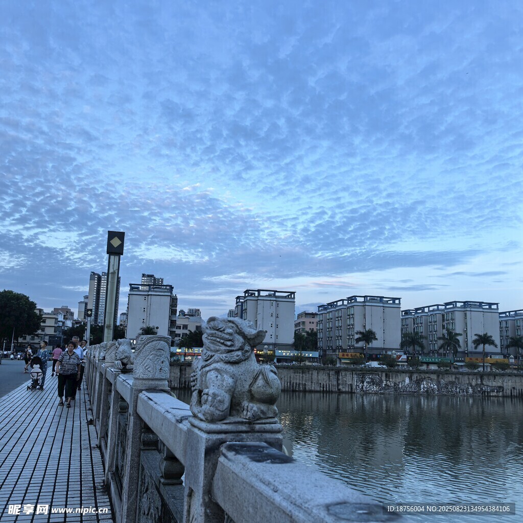 河畔步道风景