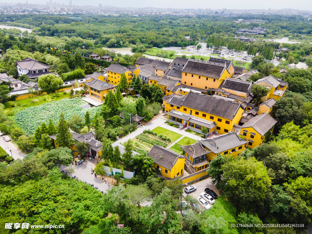扬州旅游地标观音禅寺航拍