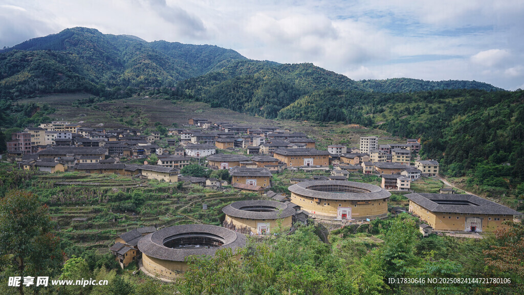 福州永定土楼群