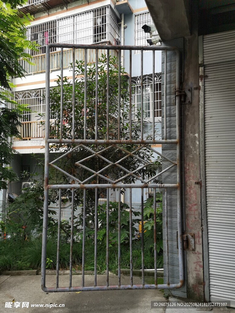 铁艺防护栏守护家居安全