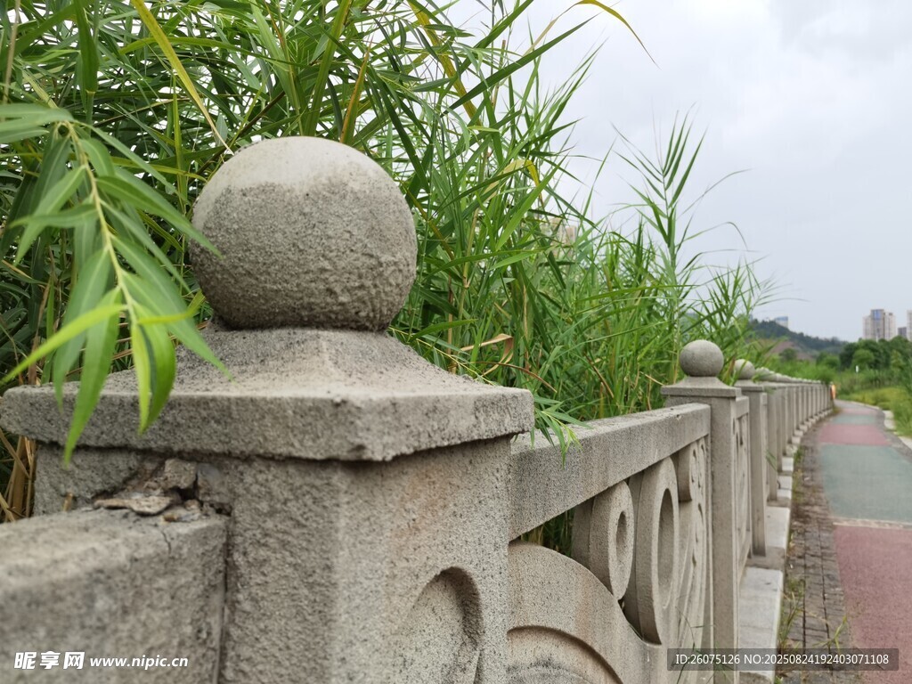 石制球形栏杆景观