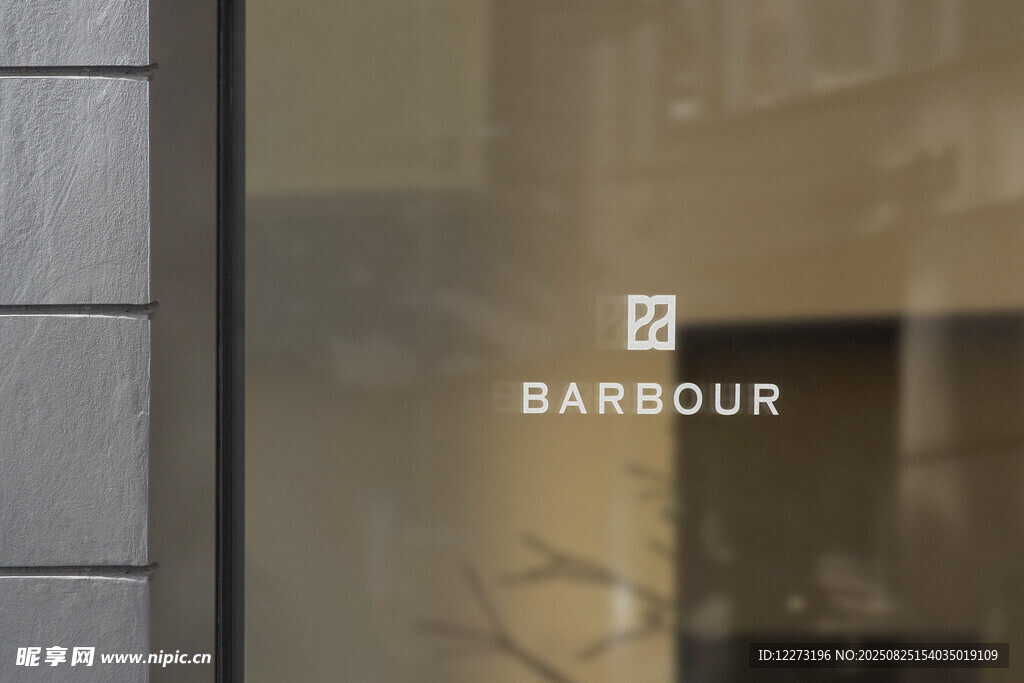 Barbour品牌店铺橱窗