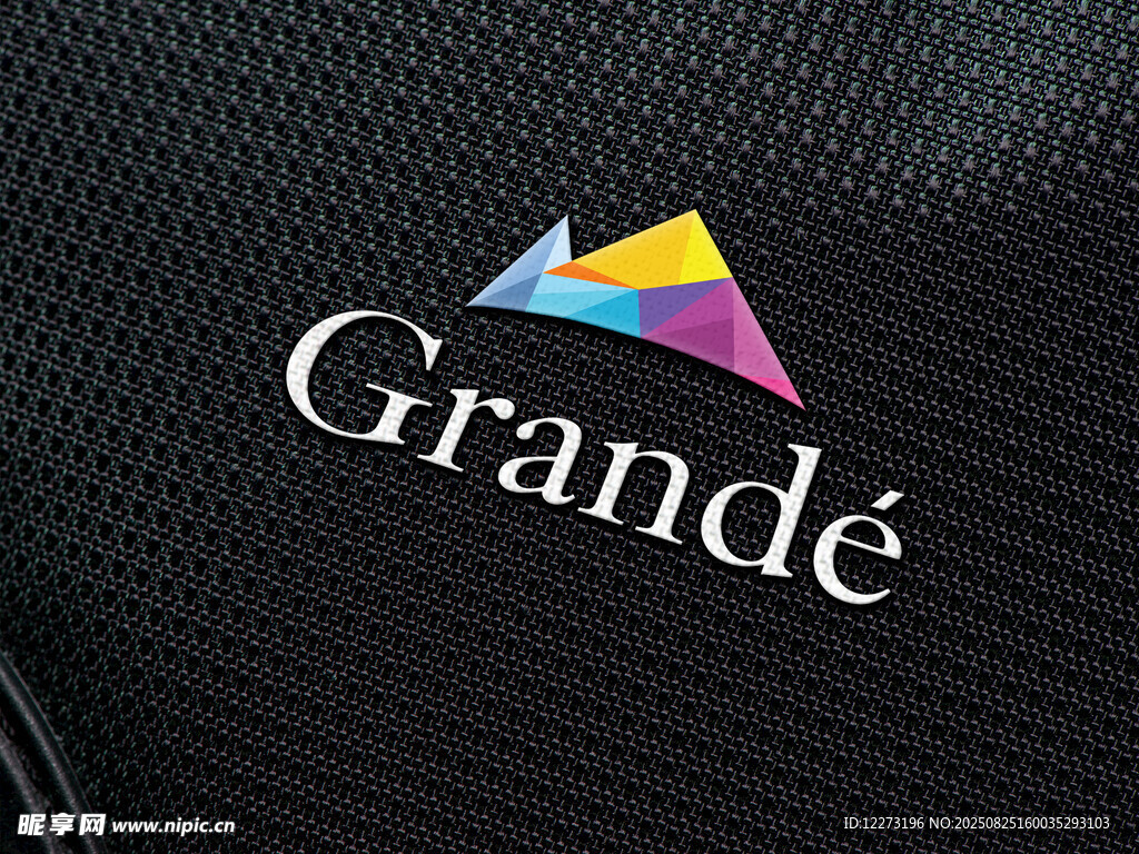 Grande品牌标志特写