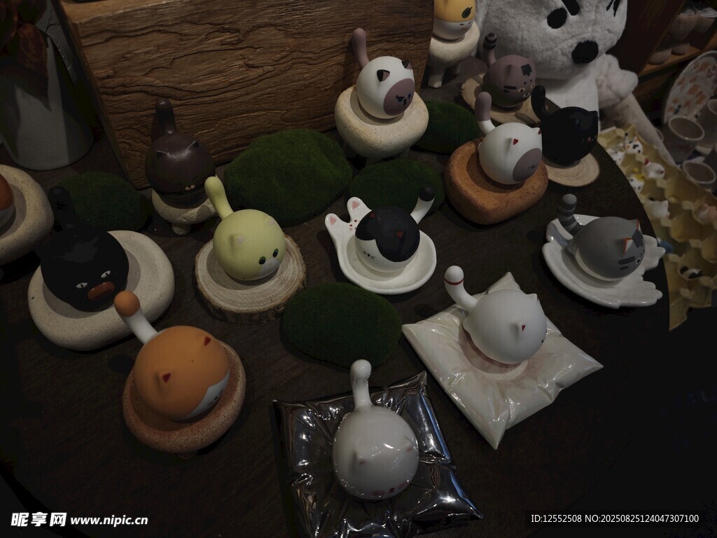 多样可爱玩偶摆件展示