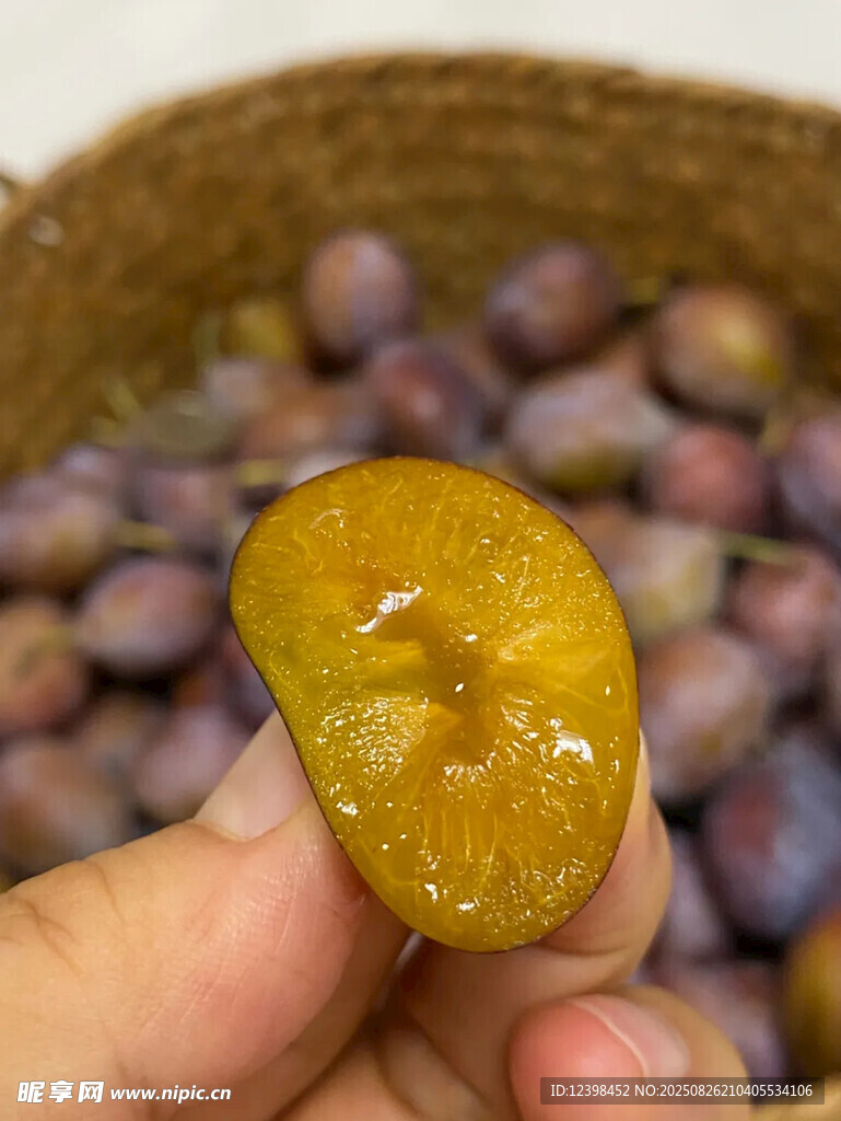 西梅
