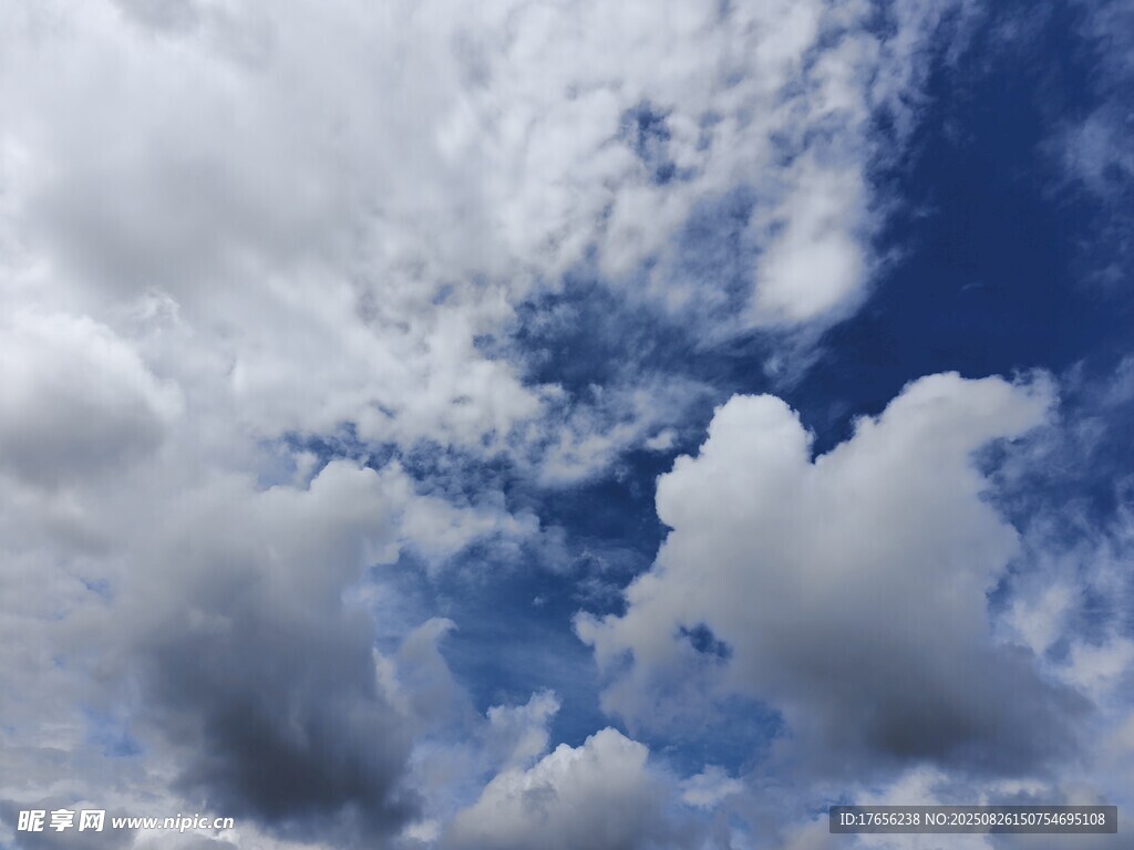 蓝天白云美景