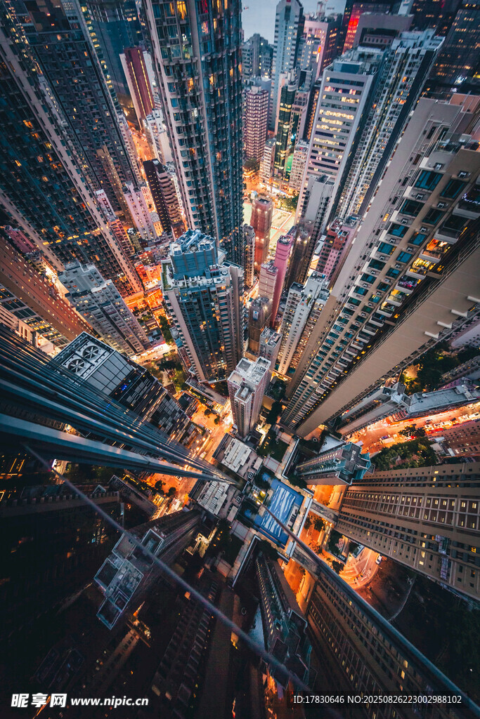 城市繁华夜景俯瞰