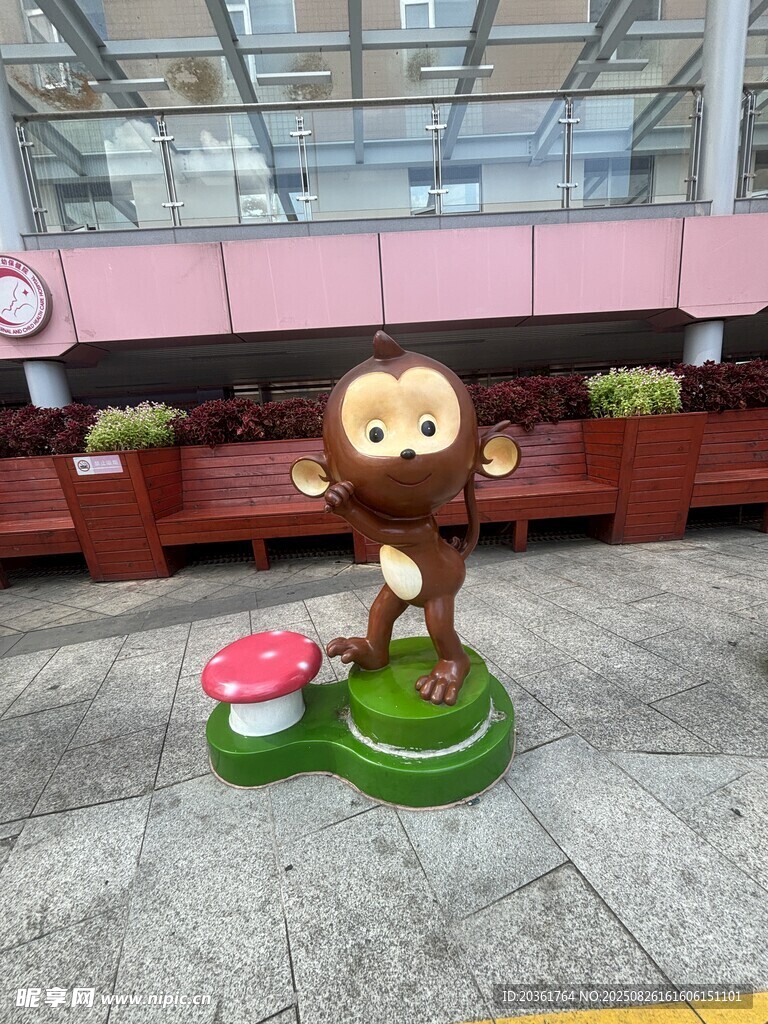 可爱小猴造型户外游乐设施