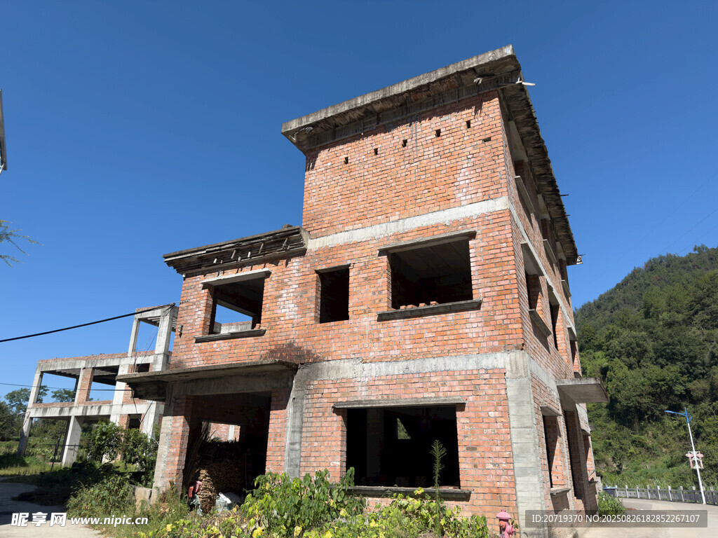 废弃红砖楼