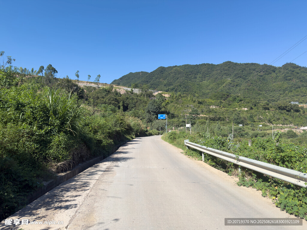 山间公路风景