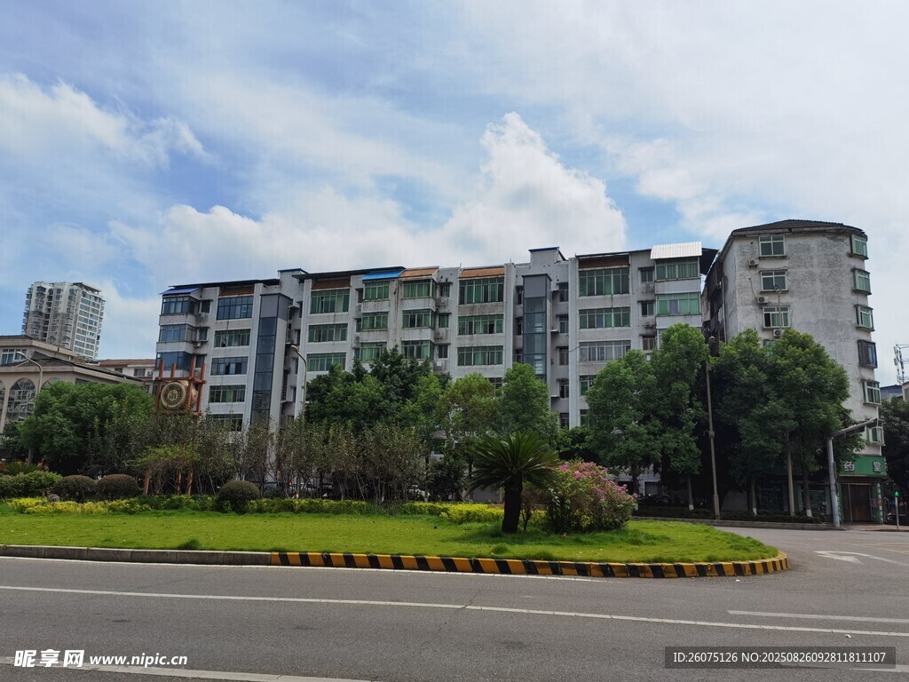 现代小区建筑与绿化景观