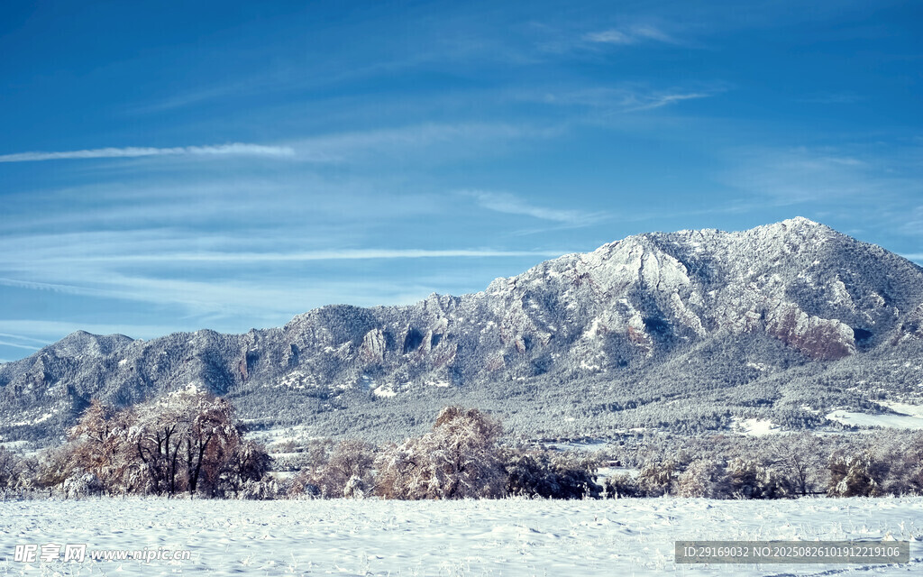 雪山壮丽风光