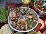 丰盛五指毛桃鸡煲火锅美食拼盘