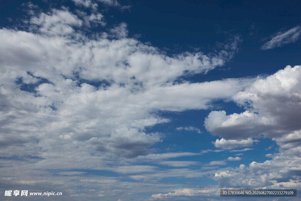 蓝天白云美景