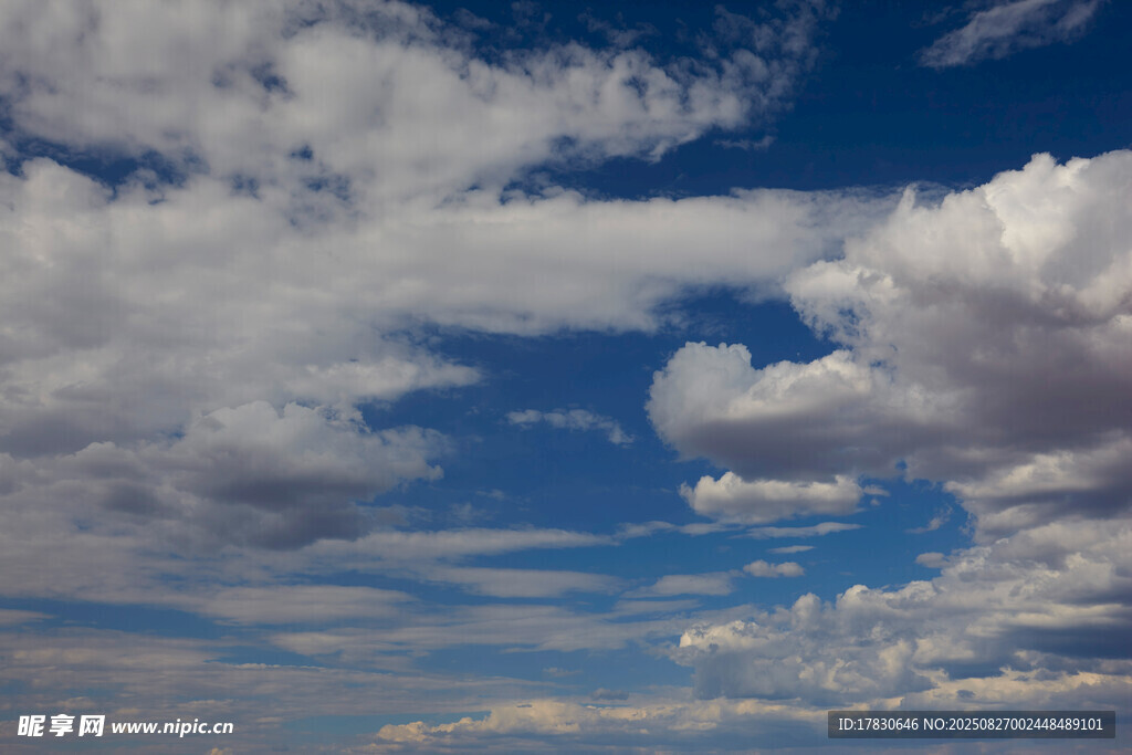蓝天白云美景
