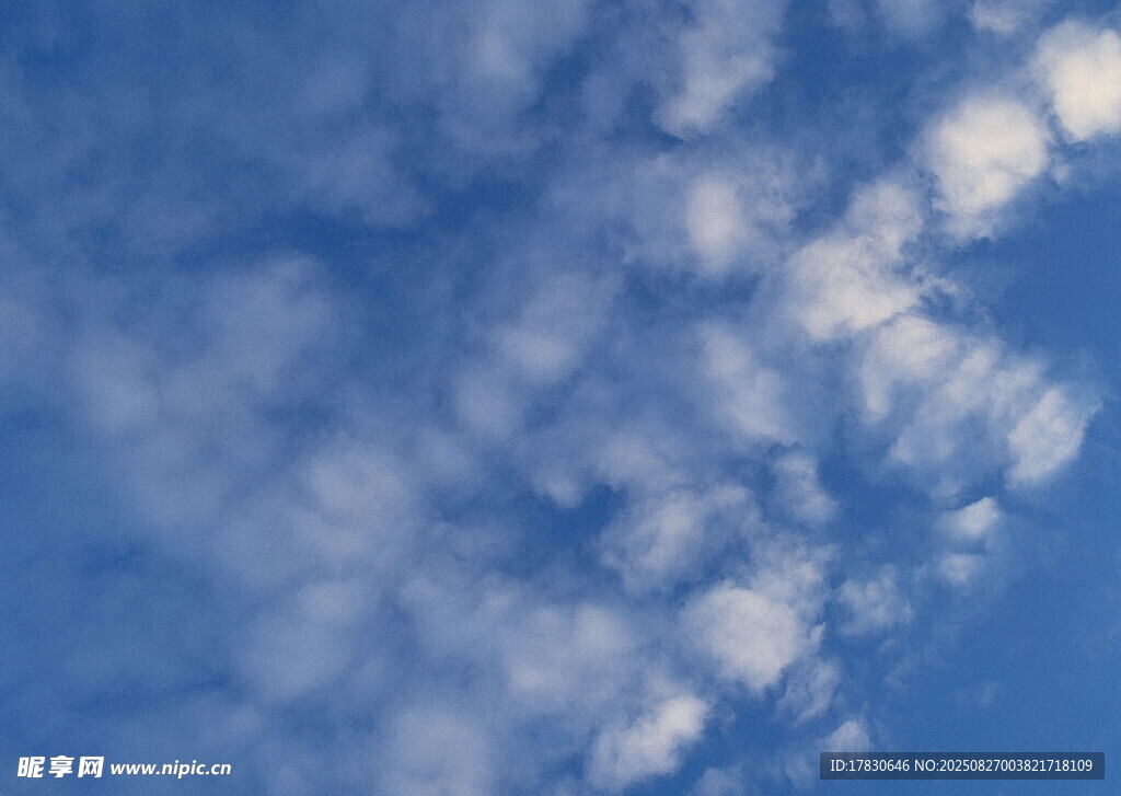 蓝天白云美景