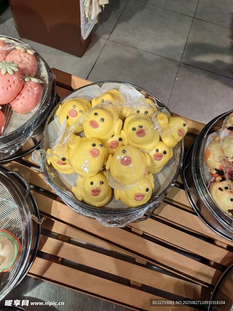 多彩糕点