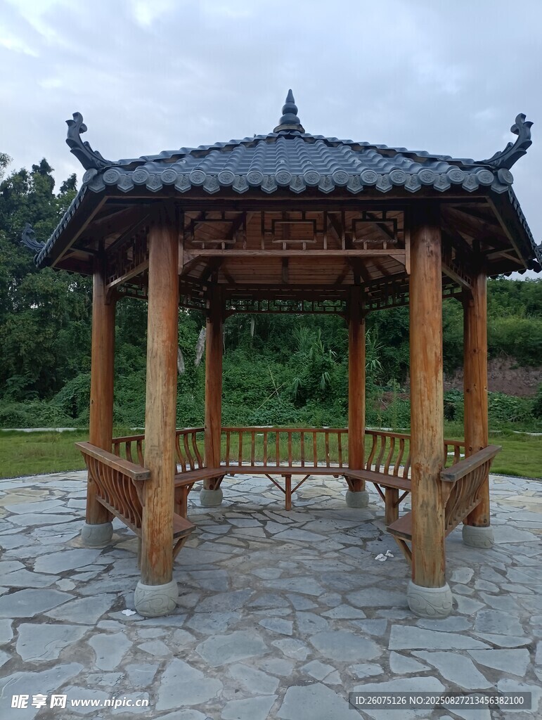 中式木质凉亭景观