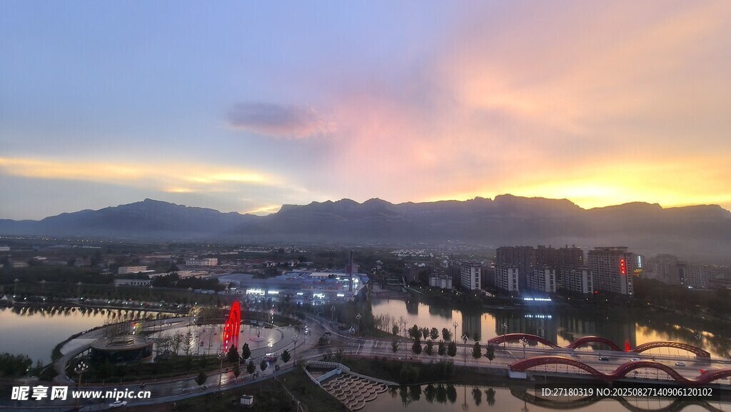 城市日落美景
