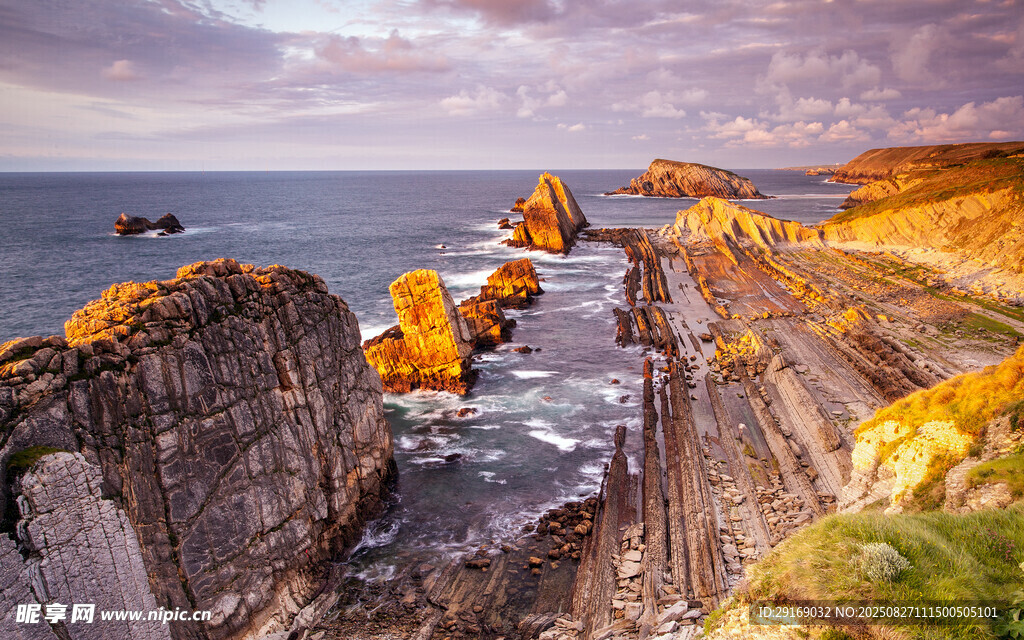 海岸黄昏美景