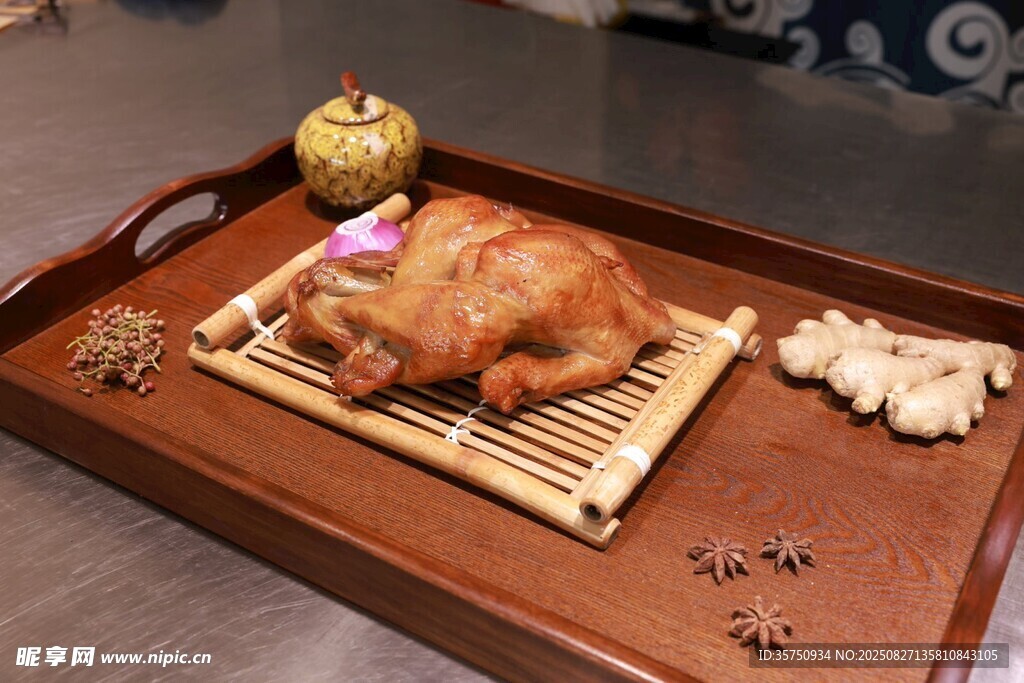 烤鸡摆盘展示