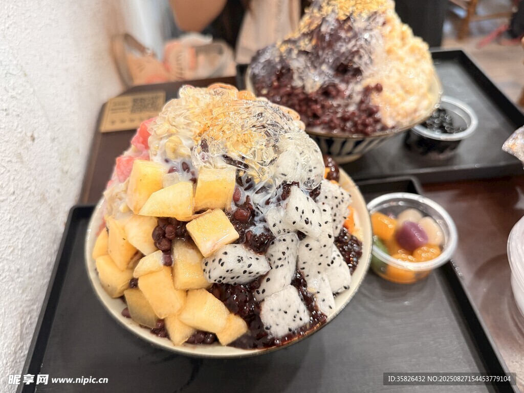 美味多样的特色刨冰组合