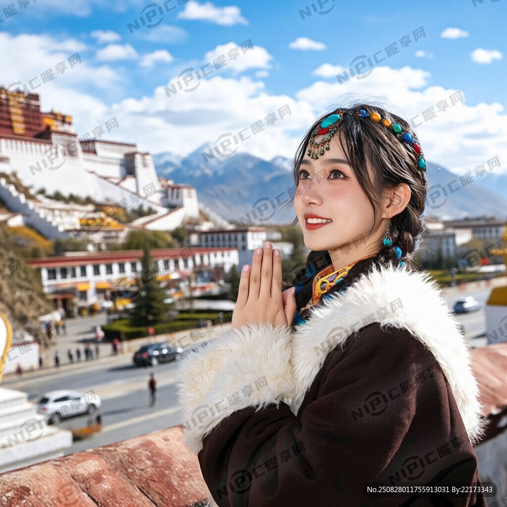 大眼睛的藏族少女 身穿藏族服饰