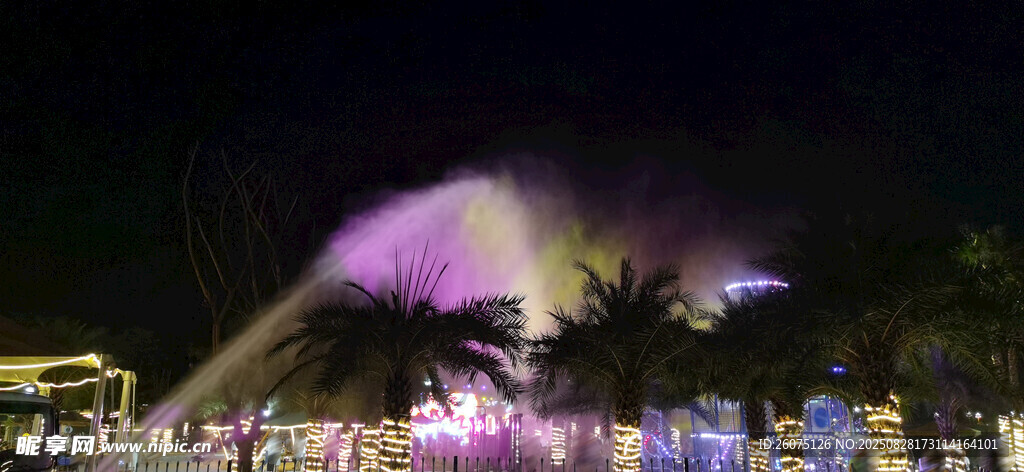 夜间喷泉秀璀璨灯光美景
