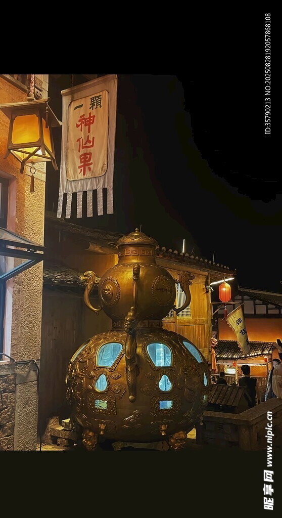梦幻夜景中的特色建筑